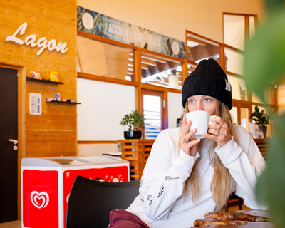 Pause café au Lagon de Tignes